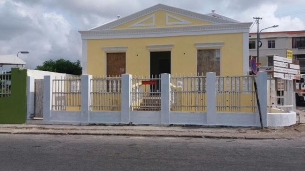 Commercial Monumental Pandin Otrobanda