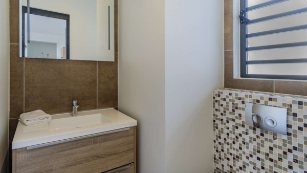 Coral Estate Apartment 1402 ;Executive Suite;