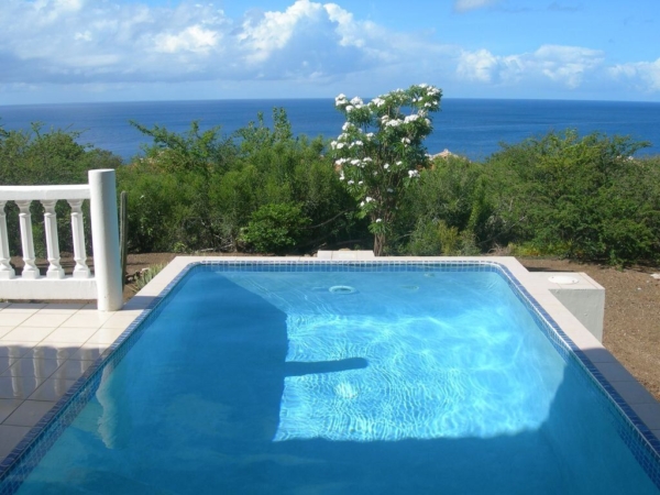 Coral estate 1042