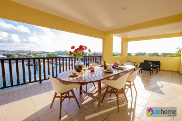 Heerlijk Appartement met Uitzicht op de Jachthaven