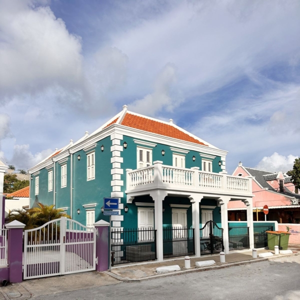 Detached House for Sale Otrobanda