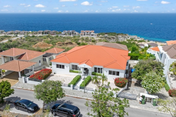Blue Bay Resort – Caribbean Luxury Villa with 7 Bedrooms and Sea Views