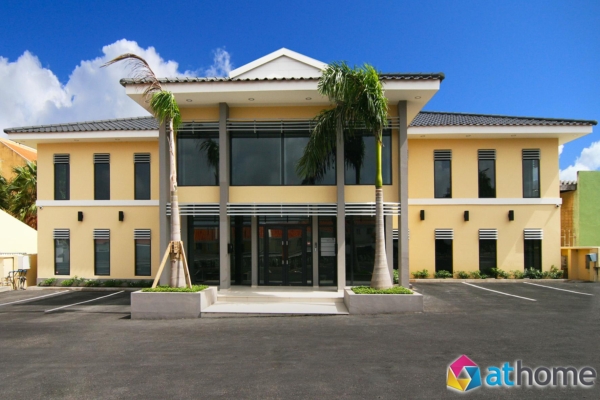 High end office space Julianaplein Punda