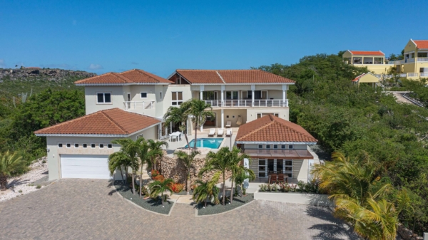 Coral Estate Villa 527