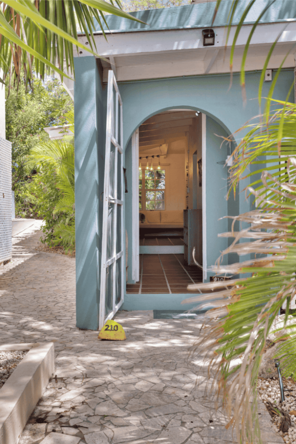 Caribbean Club 210