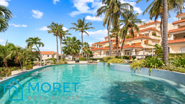 Royal Palm Resort ; Apartment with sea view