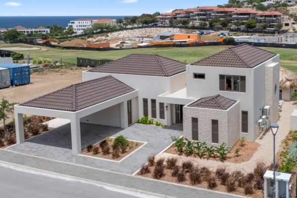 Blue Bay – Modern Luxury Villa at Golf Course for vacation rentals