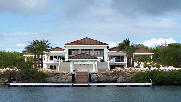 Seru Boca Estate 43
