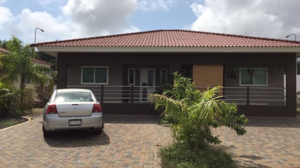 Spacious apartment in Santa Rosa Curacao