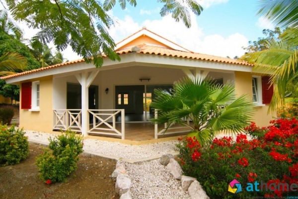 Beautiful Bungalow in Jan Thiel for Rent