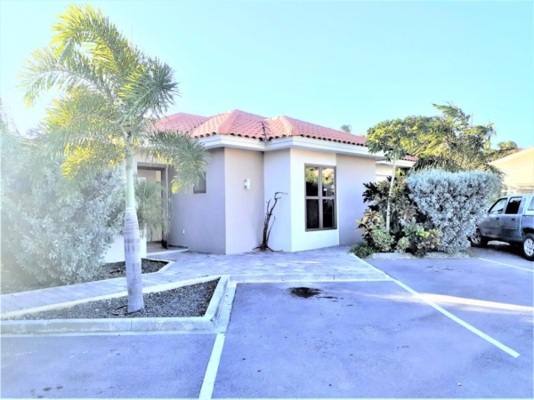 BUNGALOW CAS GRANDI