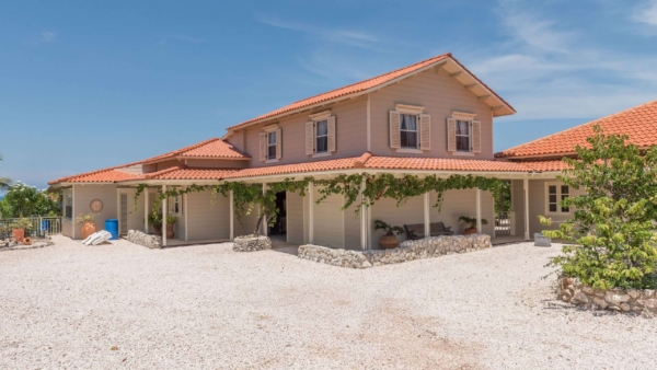 Coral Estate Villa 90