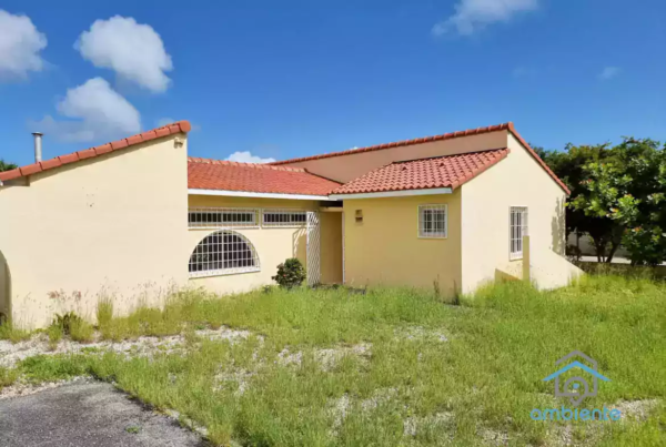 Voormalige marinewoning op hoekkavel in Kwartje