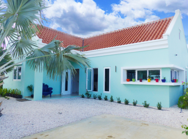 Pos Di Karaña 18 3-slaapkamer villa met zwembad