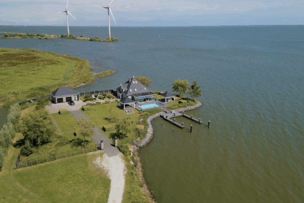 Exclusief wonen aan het Markermeer