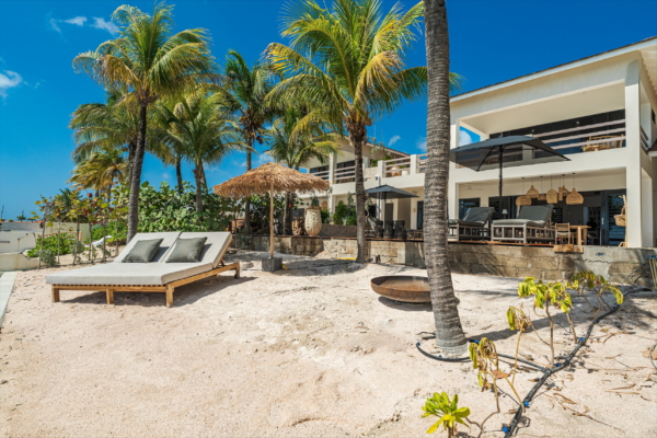Beach Villa Ganshi