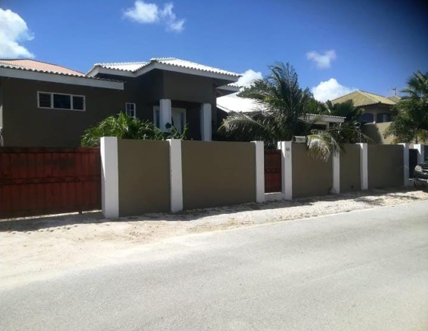 Sfeervolle woning met studio Villapark Serulora