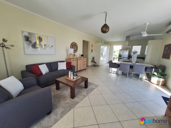 Gemeubileerd Appartement met Zeezicht op Royal Palm Resort