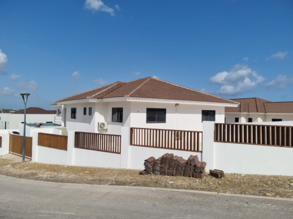 Blue Bay – Luxury new build 4 bedroom villa with private pool