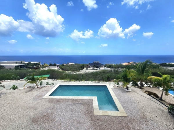 First occupancy – Exclusive apartment in a dream location with sea view!