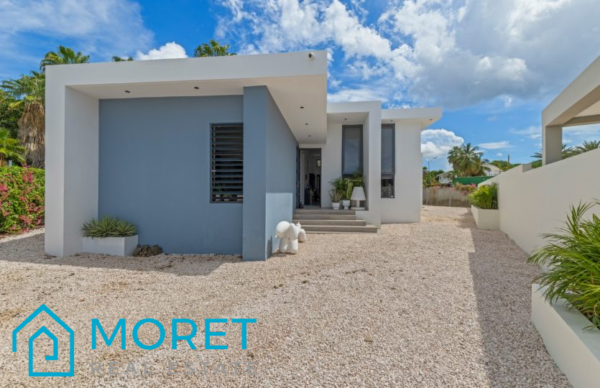 Matancia ; Woning met Zwembad