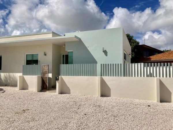 Leuke 2 slaapkamer woning met veel privacy gelegen in Sunset Heights