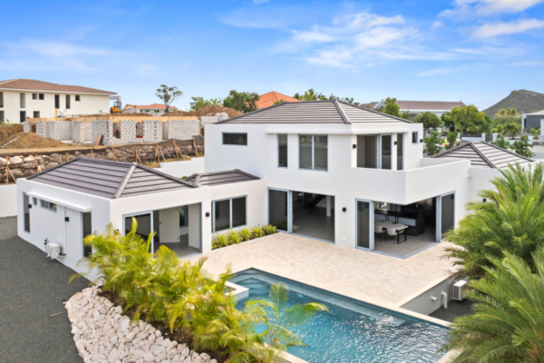 Live the Blue-Bay dream: stylish new construction villa