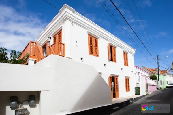 Luxe Gemeubileerd Appartement in Otrobanda
