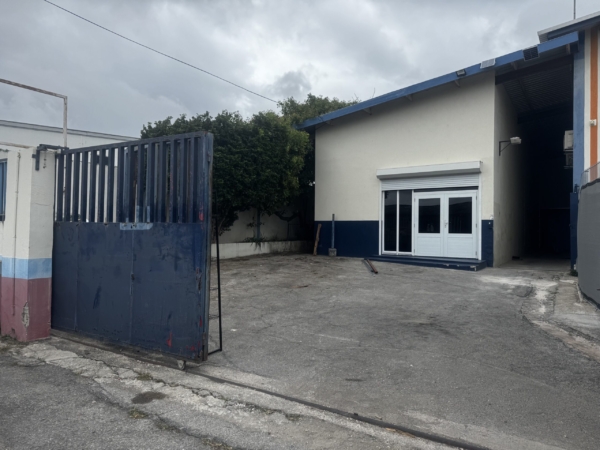 Large Detached Shed in Salina Neighborhood