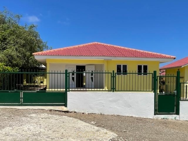 Nice very securely located detached house in quarter