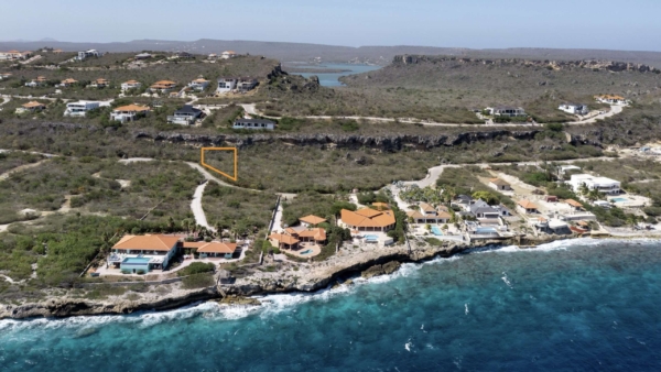 Coral Estate KAVEL 2101