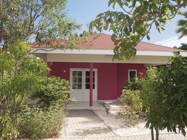 Luxurious detached 2 room apartment