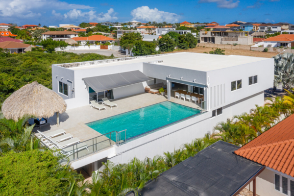 Kaya Filipino, JAN THIEL Curacao