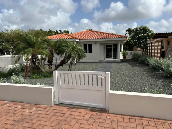 Vrijstaande woning te Marbella Resort Jan Thiel