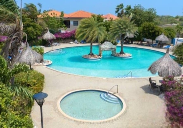Seru Coral Resort