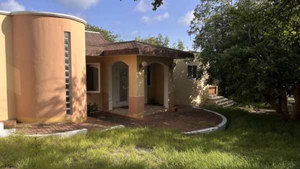 Spacious rental home Piscadera Bay Resort