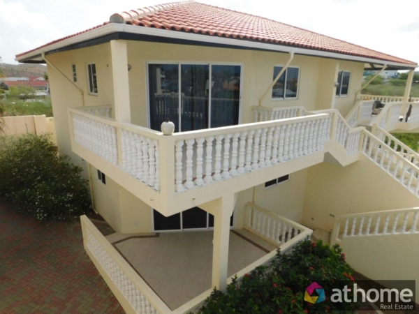 Appartement op Resort met Zwembad in Jan Thiel