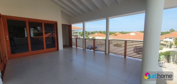 Luxury Penthouse on Resort with Pool in Vredenberg