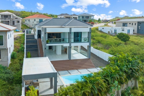 Luxe wonen met adembenemend uitzicht op zee in Harmonie