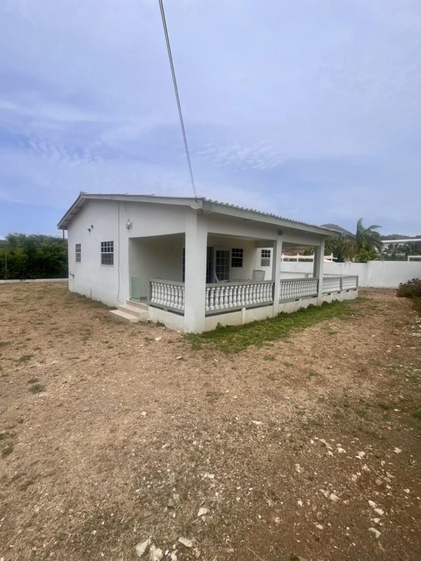 Charmant huis op rustige Banda Bou ; Vlakbij Playa Kalki!