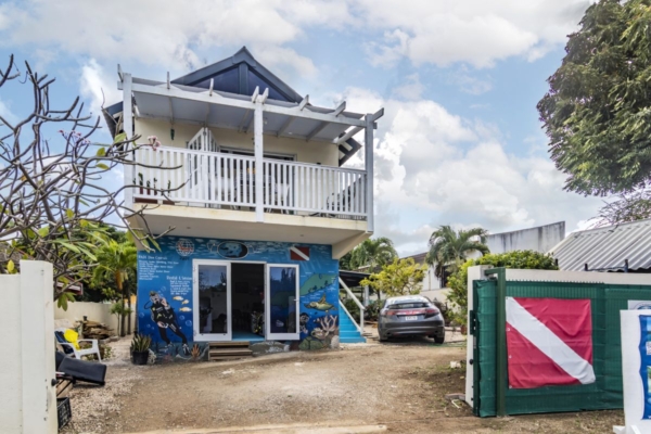Modern vacation apartment Curasol