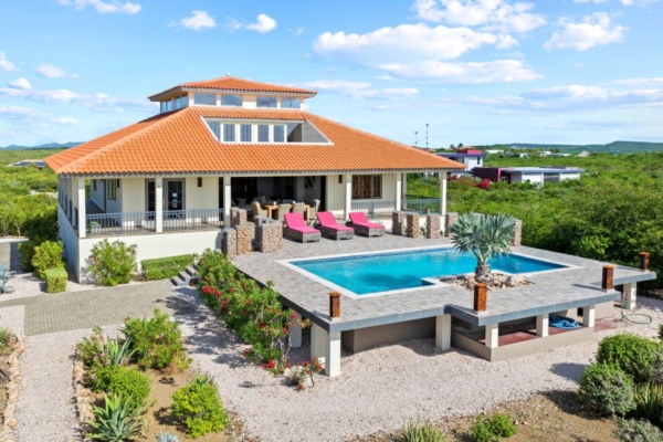 Luxury Purchase Villa Coral Estate